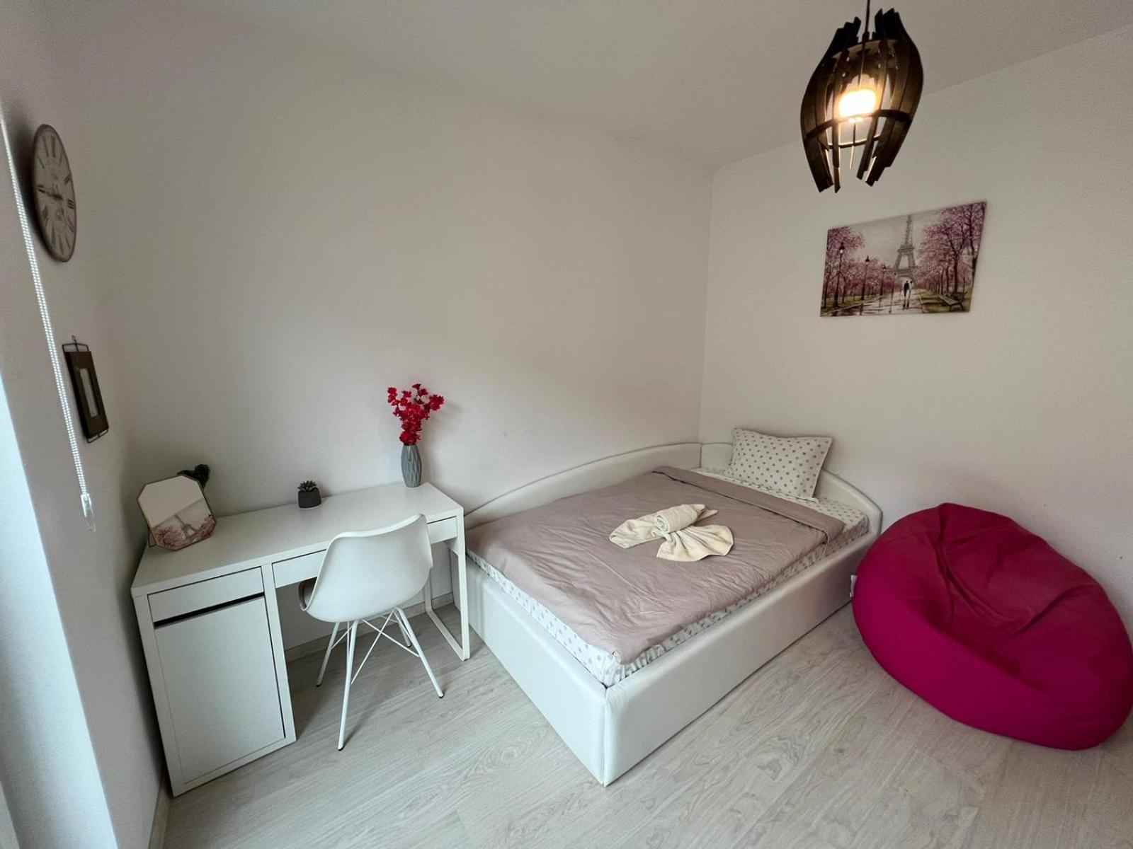 Paris Luxury Top Centre 2Bdr Apt W Work Desk And Wifi Near Nevsky Cathedral صوفيا المظهر الخارجي الصورة